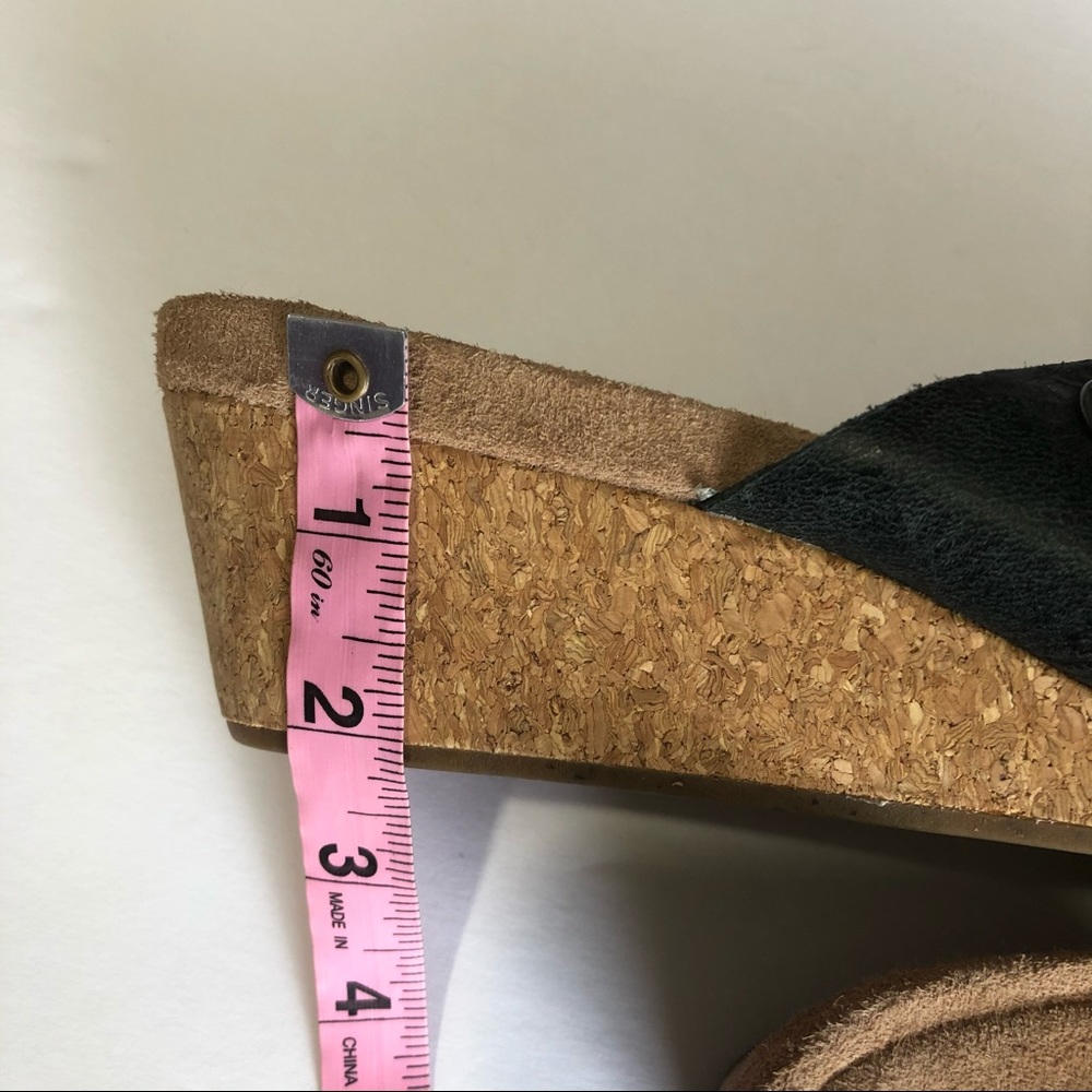 UGG Australia Lyra Women’s Black Sandals Size:8 - Picture 13 of 13